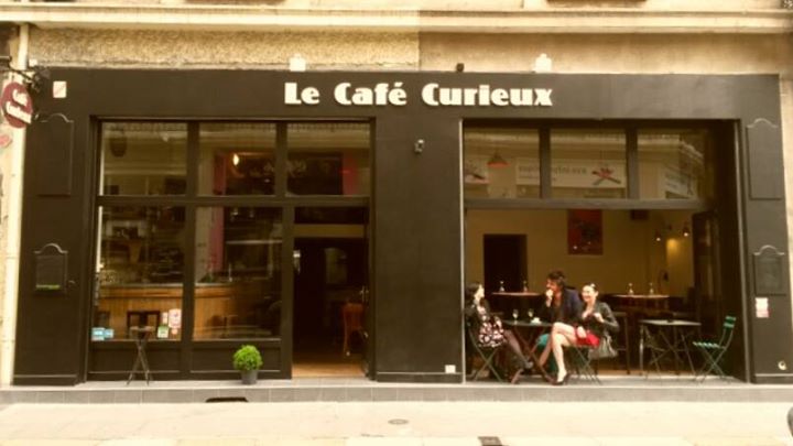 Le Café Curieux