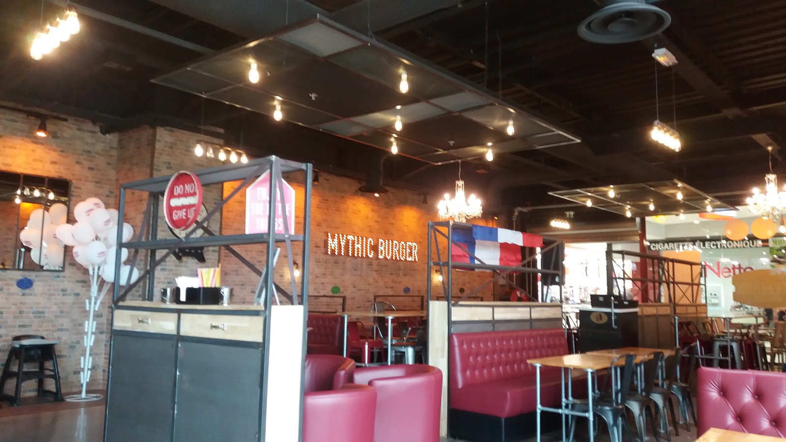MYTHIC BURGER Bourges — photo 7
