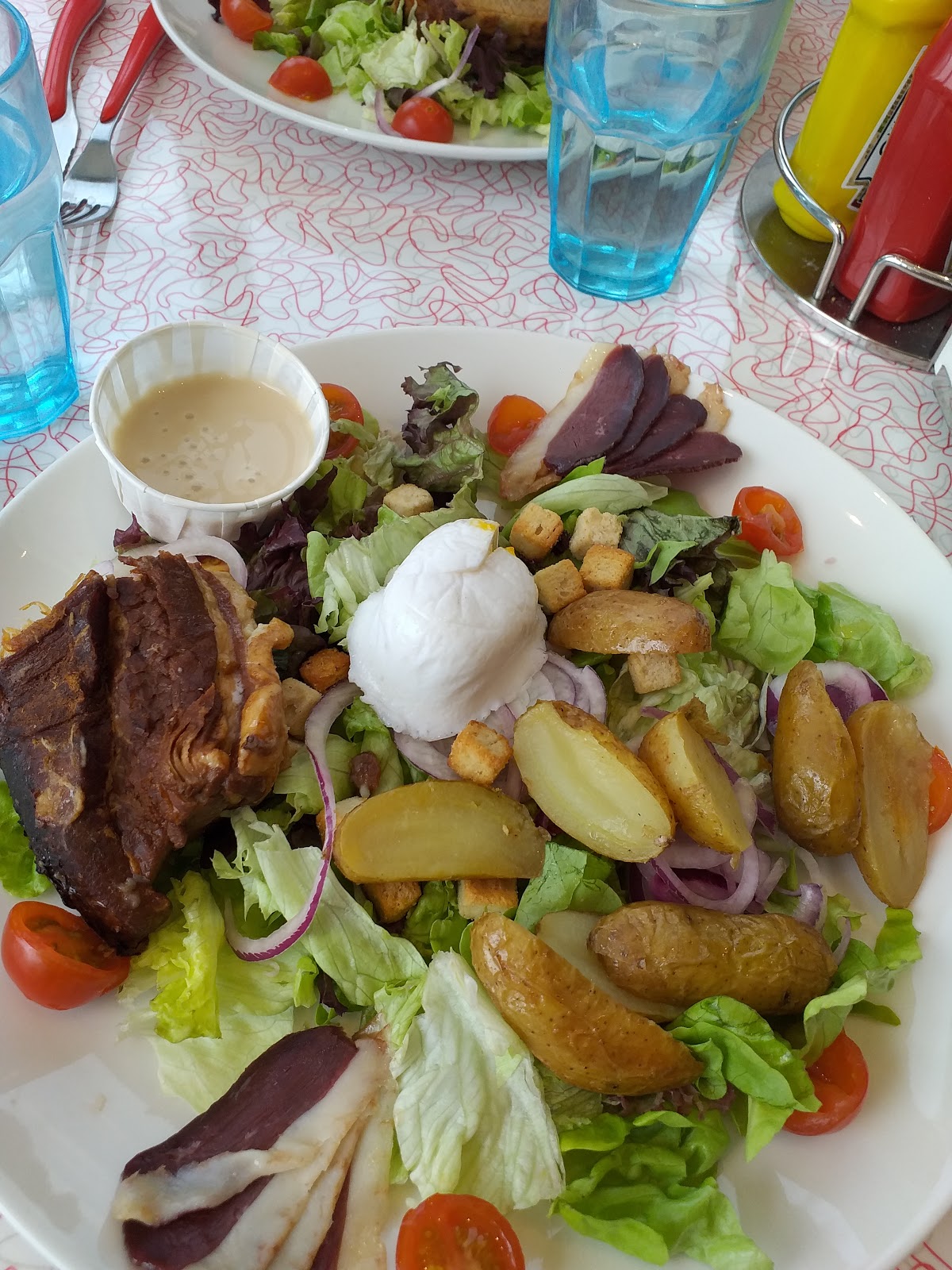 Holly's Diner