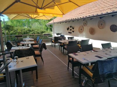 LE VERRE Y TABLE — photo 3