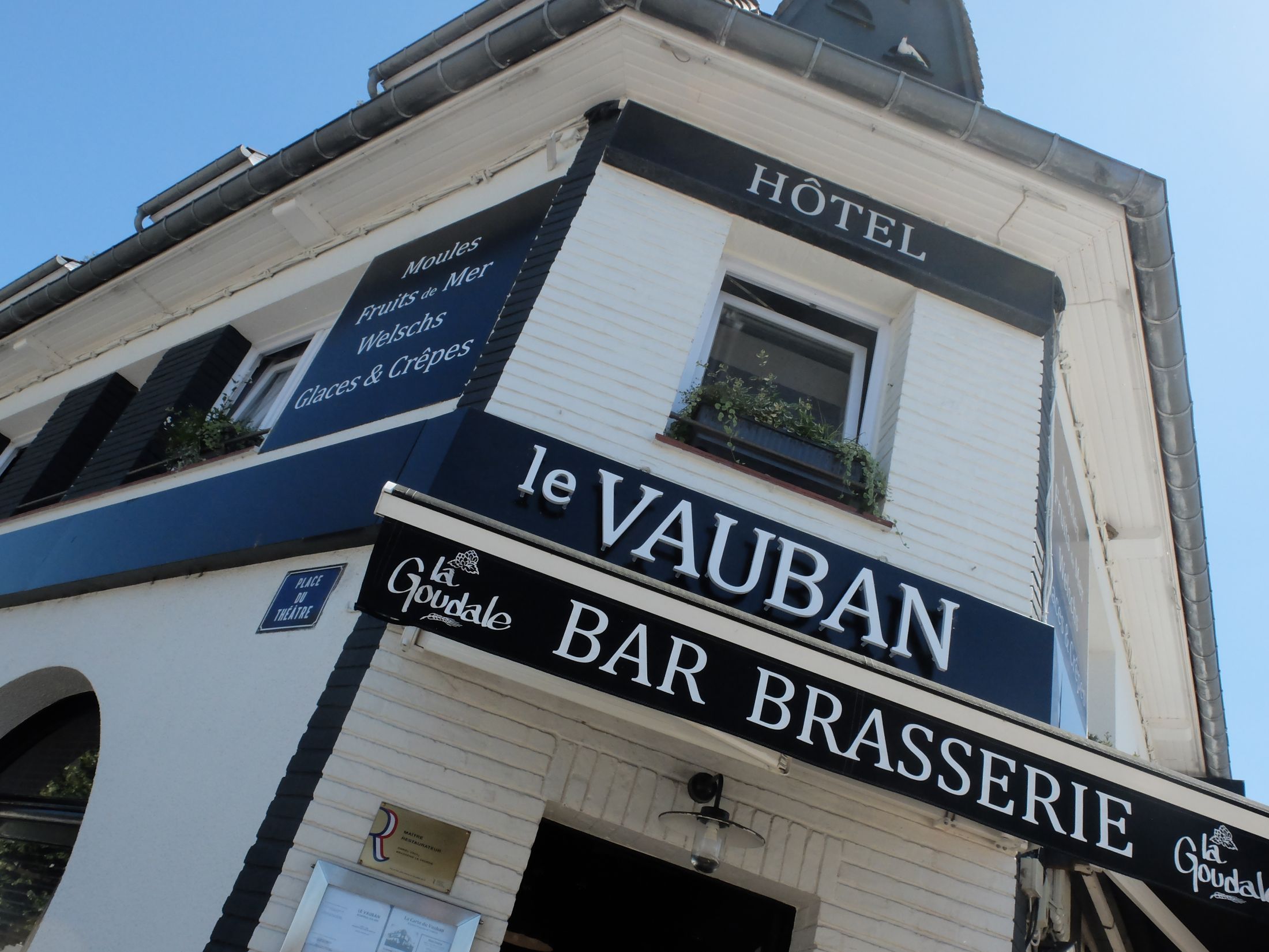 LE VAUBAN