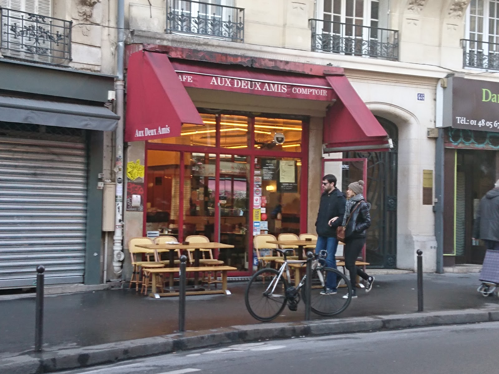 Aux Deux Amis