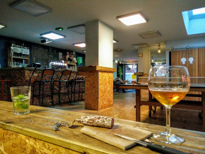 Uno's Bar — photo 1