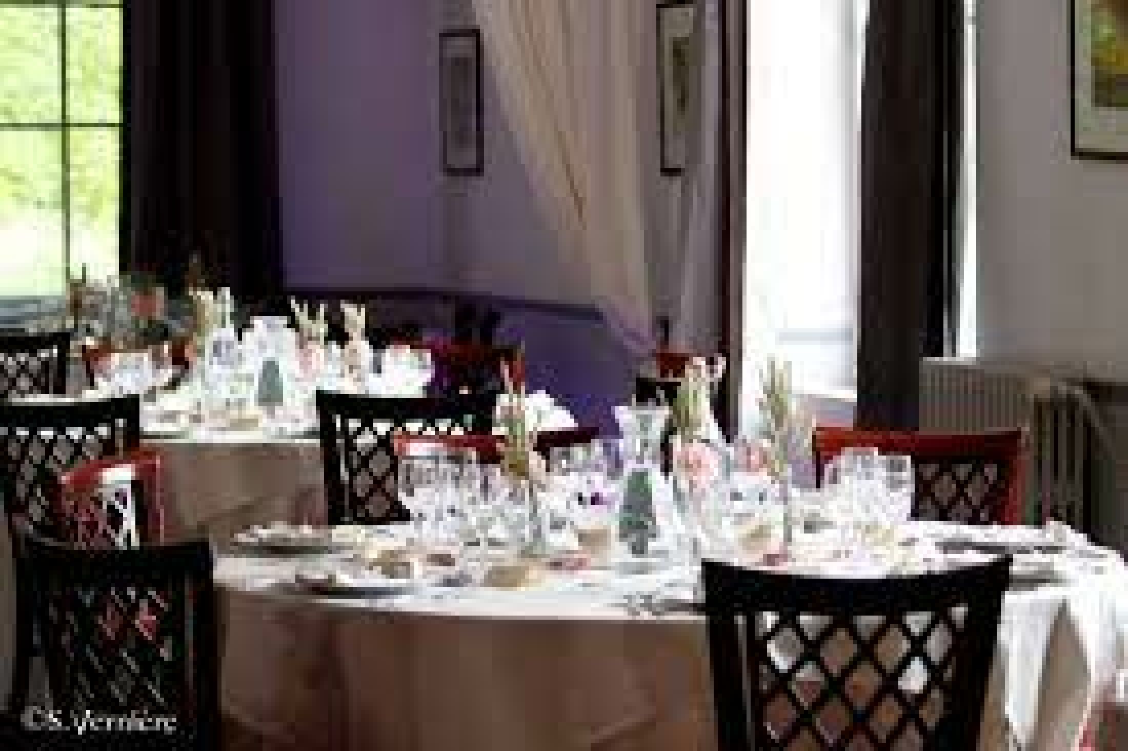 LES SALONS LEOPOLD