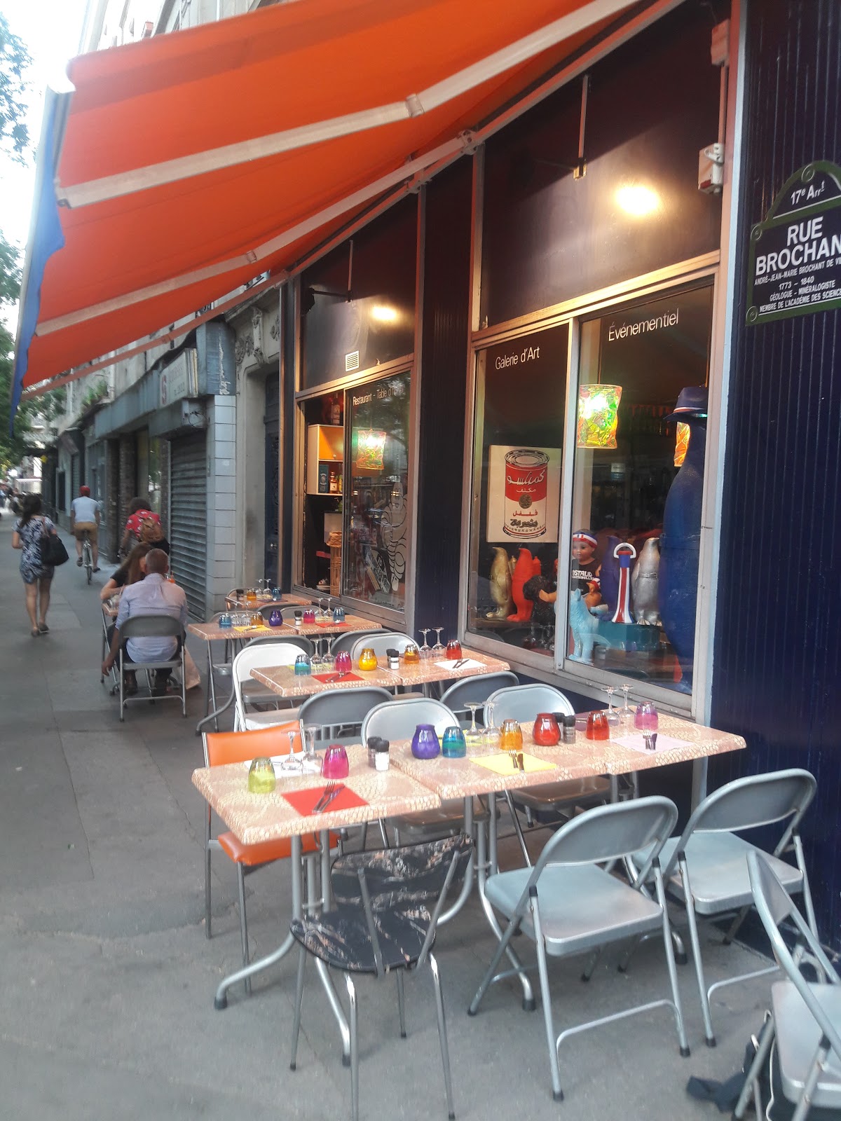 Le Costaud des Batignolles — photo 3