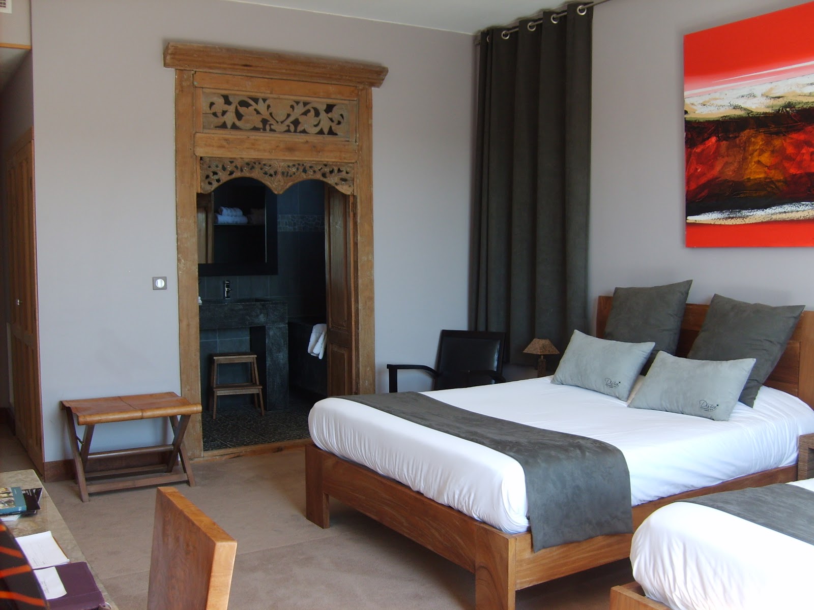DISINI LUXURY HOTEL — photo 2