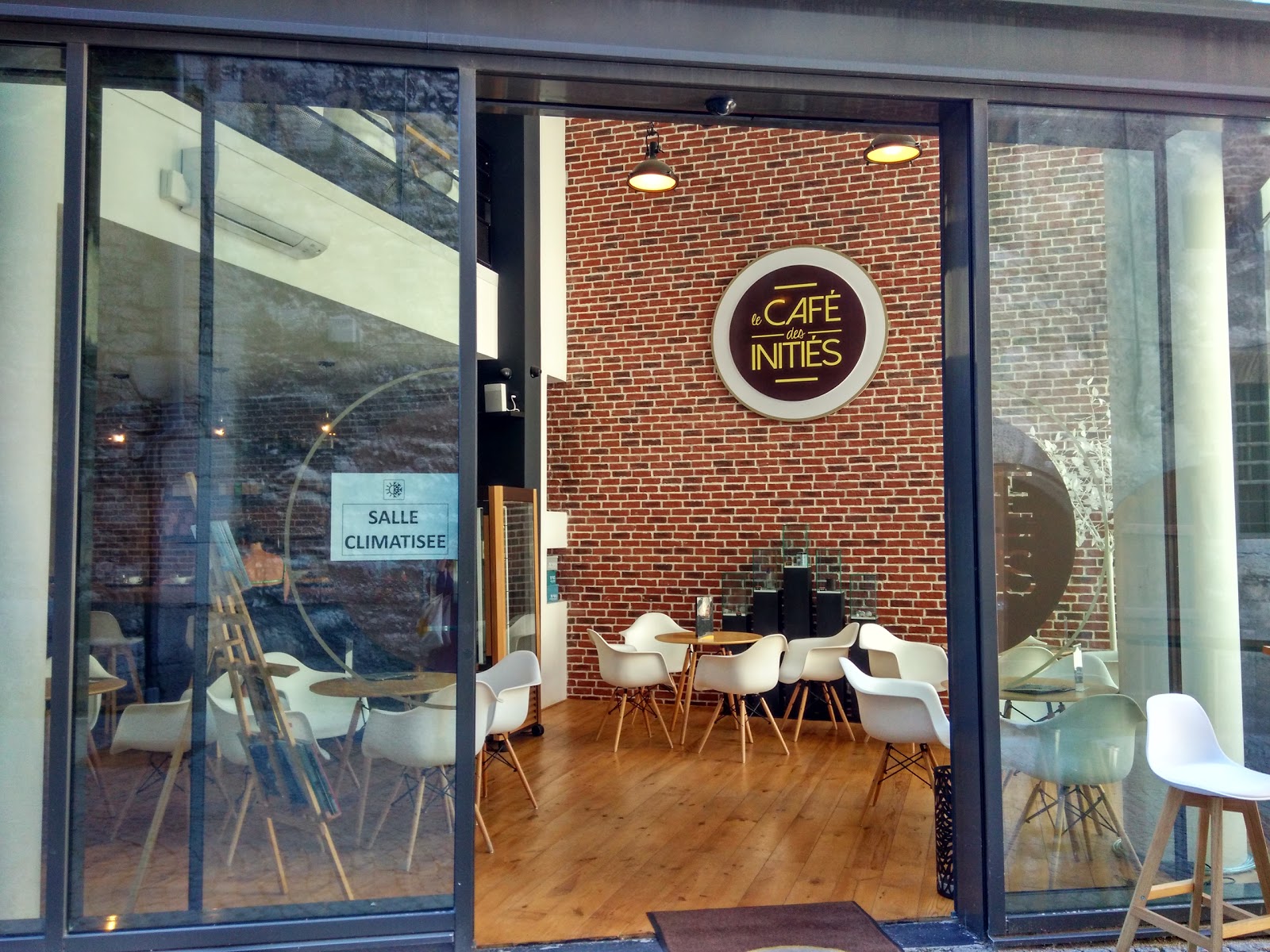 Le Café des Initiés