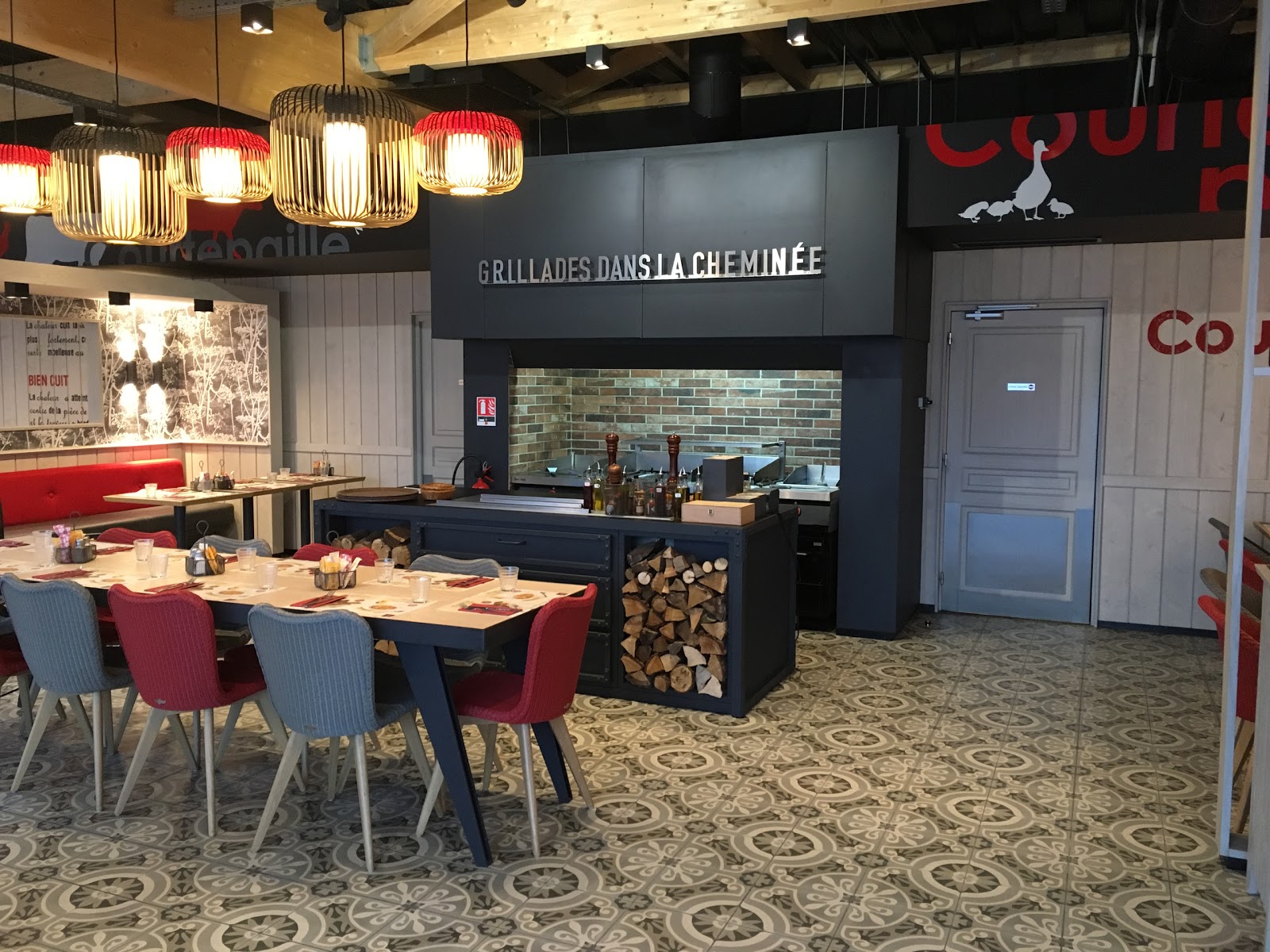 Aire de Tours Longue Vue - LEO Resto & LEO Bistro