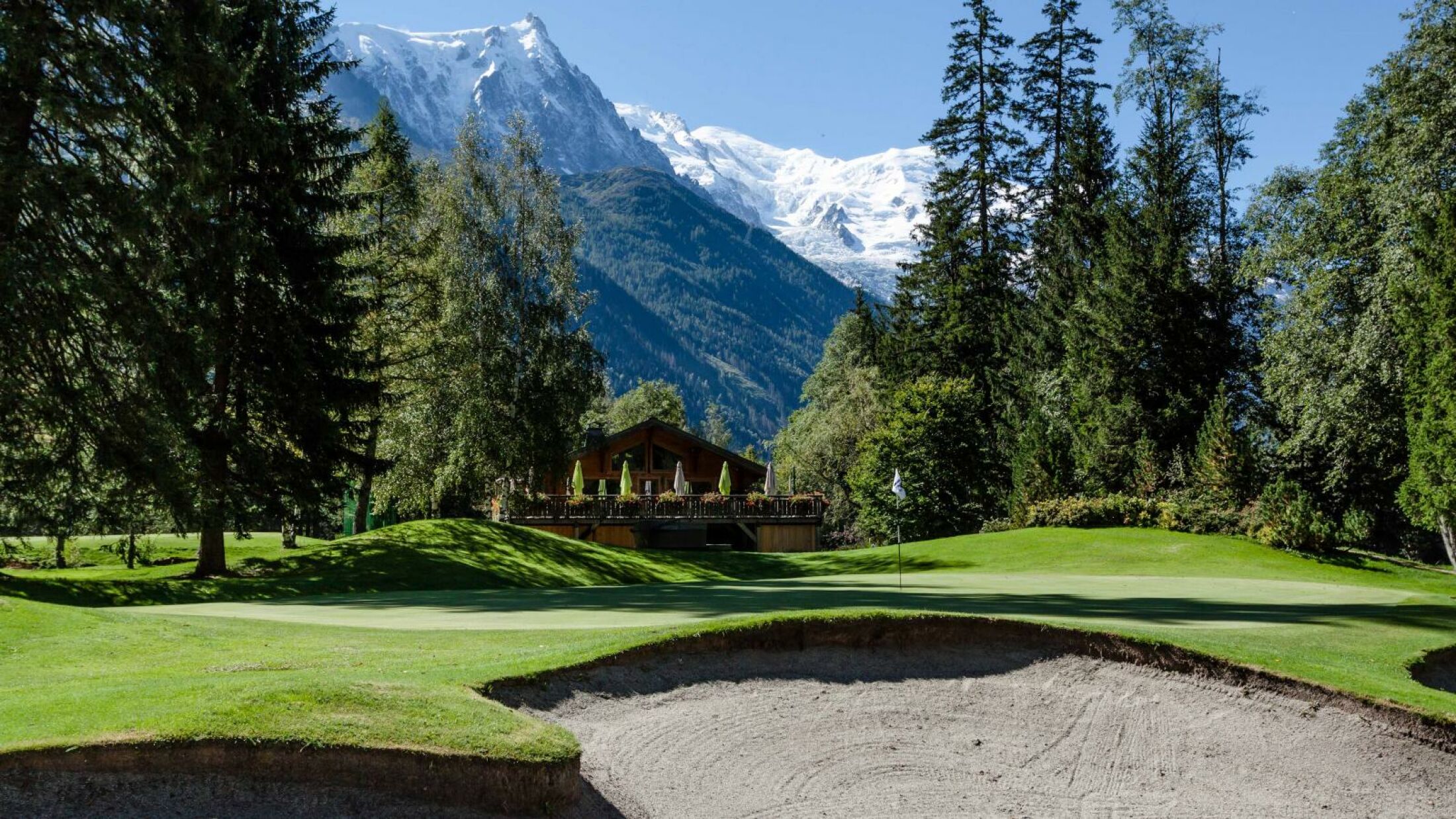 Le Chalet (Club House du Golf de Chamonix)
