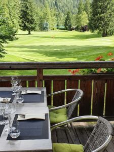 Le Chalet (Club House du Golf de Chamonix) — photo 2