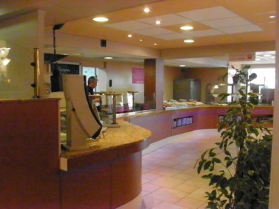 LE BUFFET DE LA PLAINE — photo 2