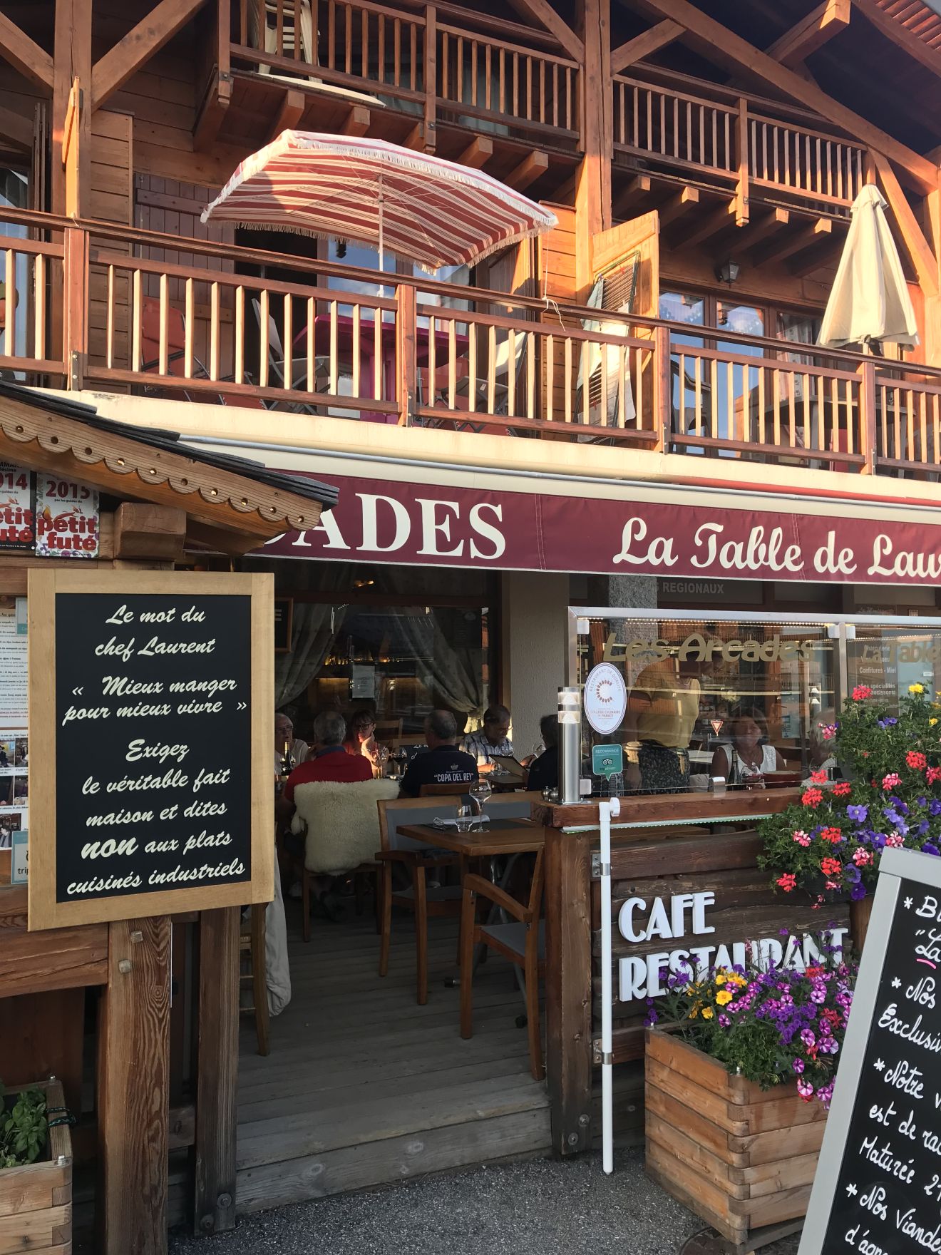 Les Arcades