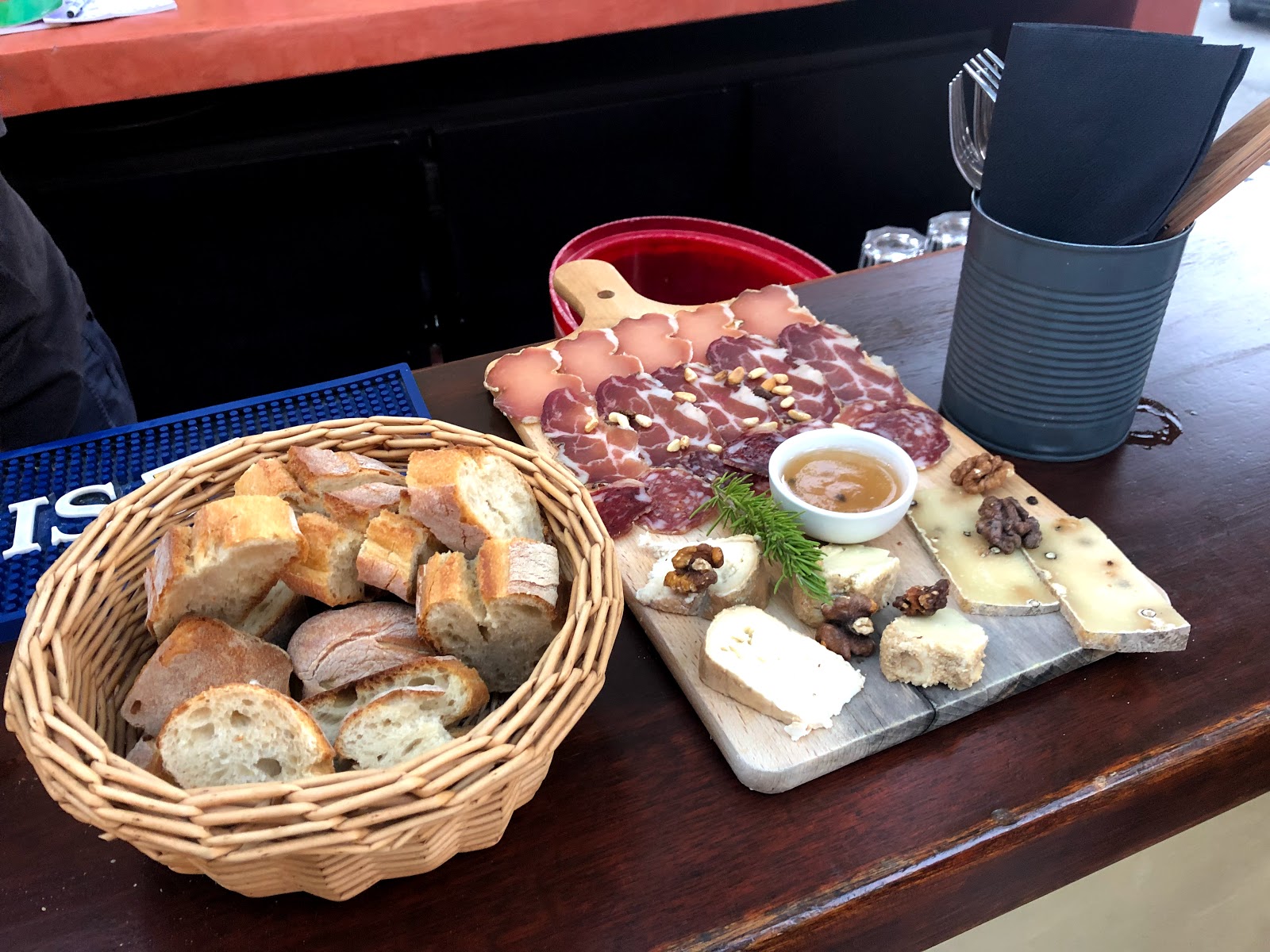 Café De La Tour