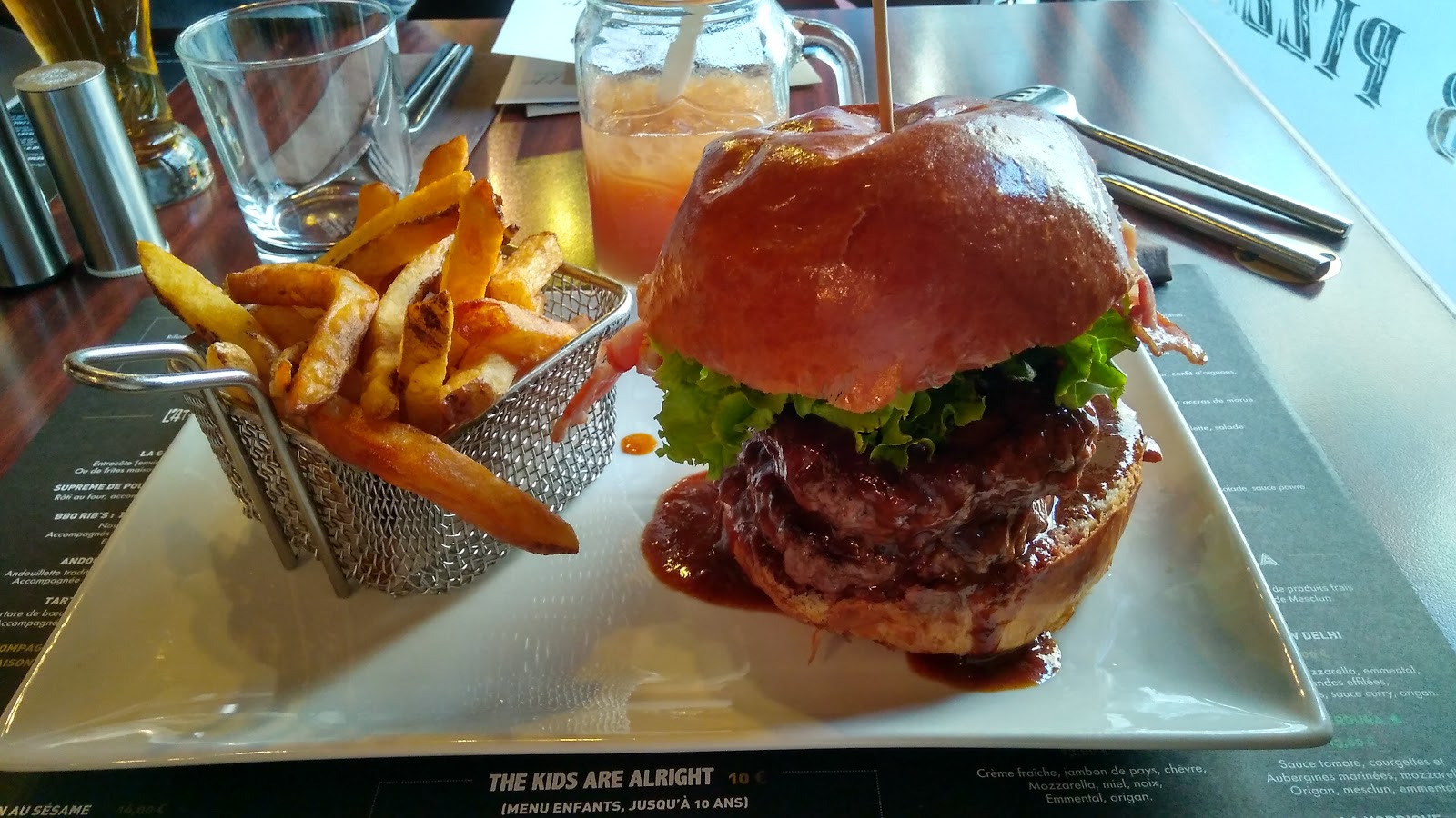 300 Grammes — photo 6
