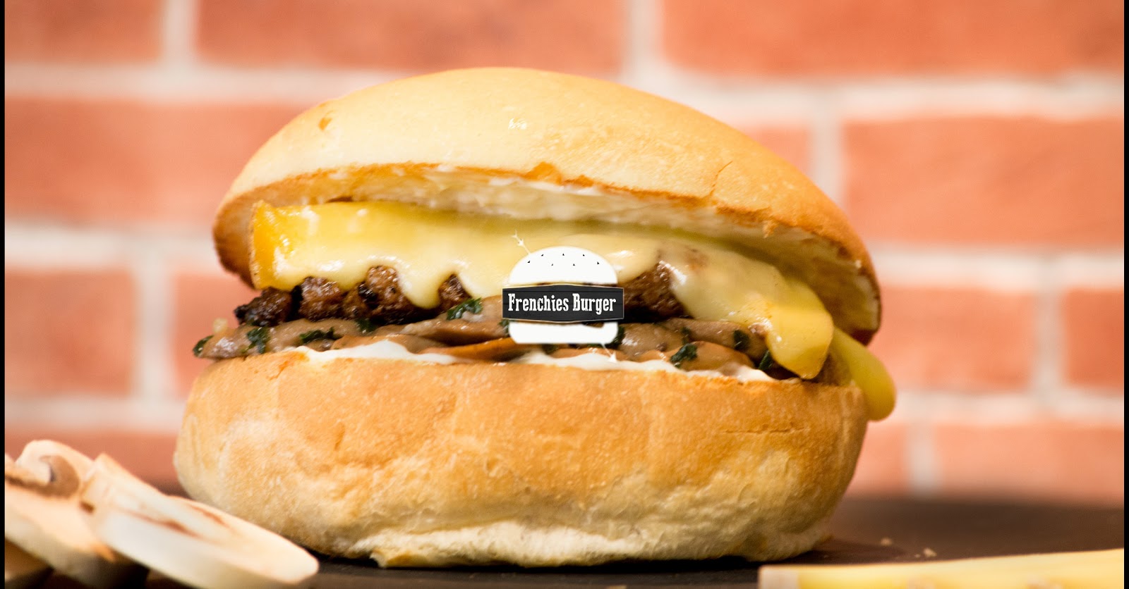 Frenchies Burger — photo 2