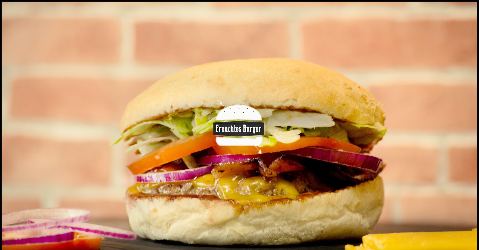 Frenchies Burger — photo 4