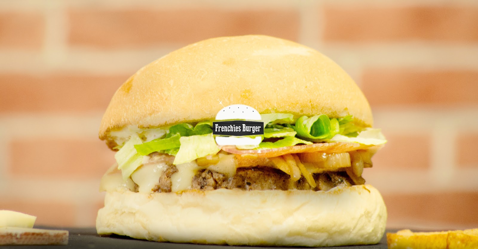 Frenchies Burger — photo 5