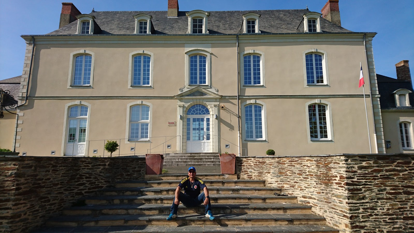 LE RELAIS