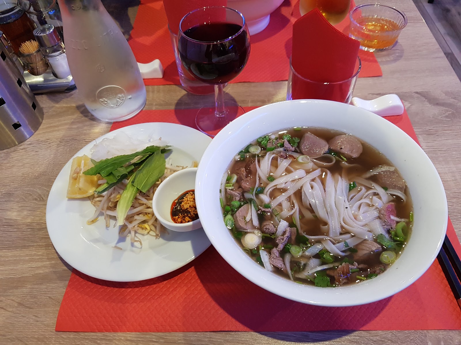 PHO 187 — photo 8