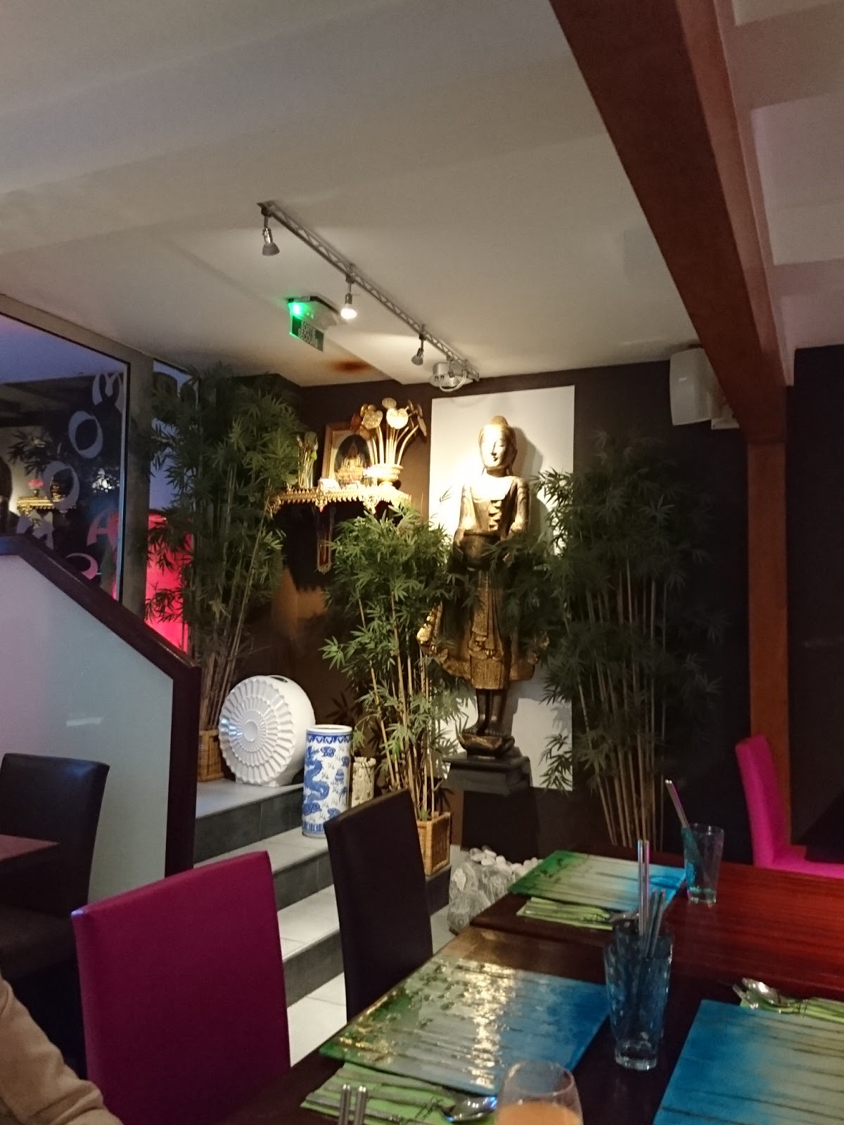 Moon Asia — photo 3
