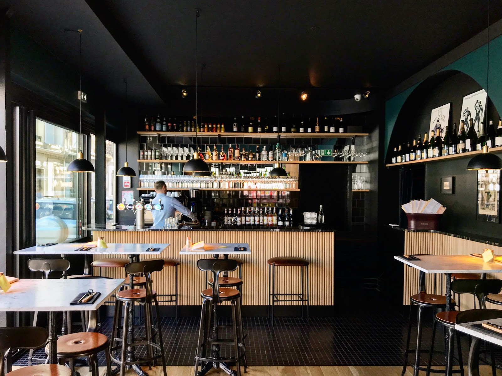 Sacré Bistro