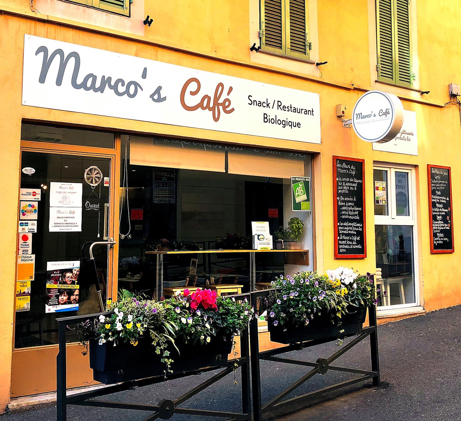 Marco's Café restaurant