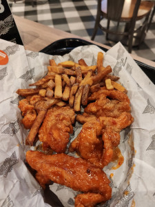 Wingstop — photo 5