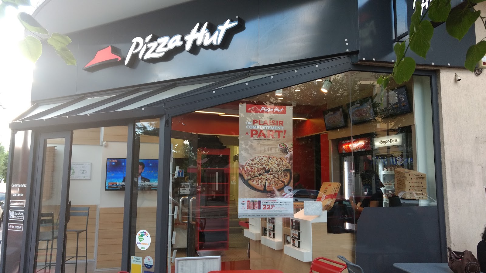 Pizza Hut — photo 4
