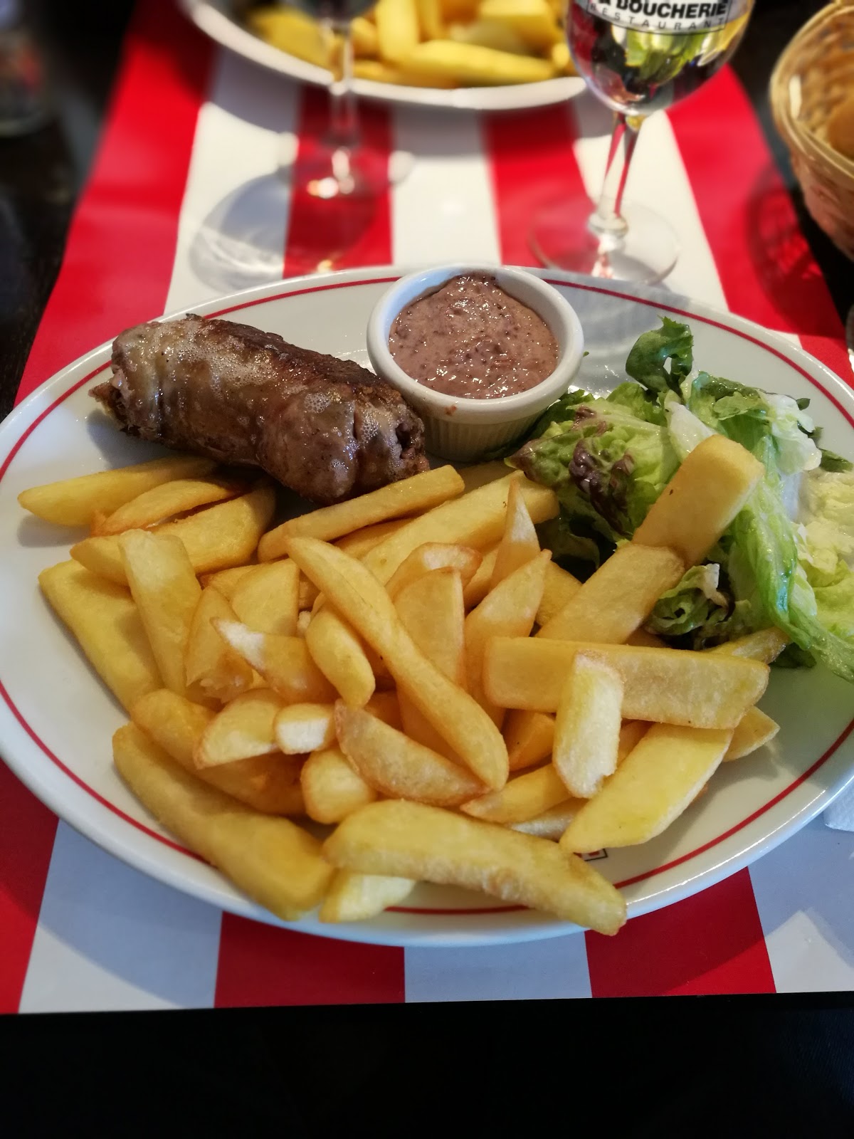 LA BOUCHERIE — photo 1