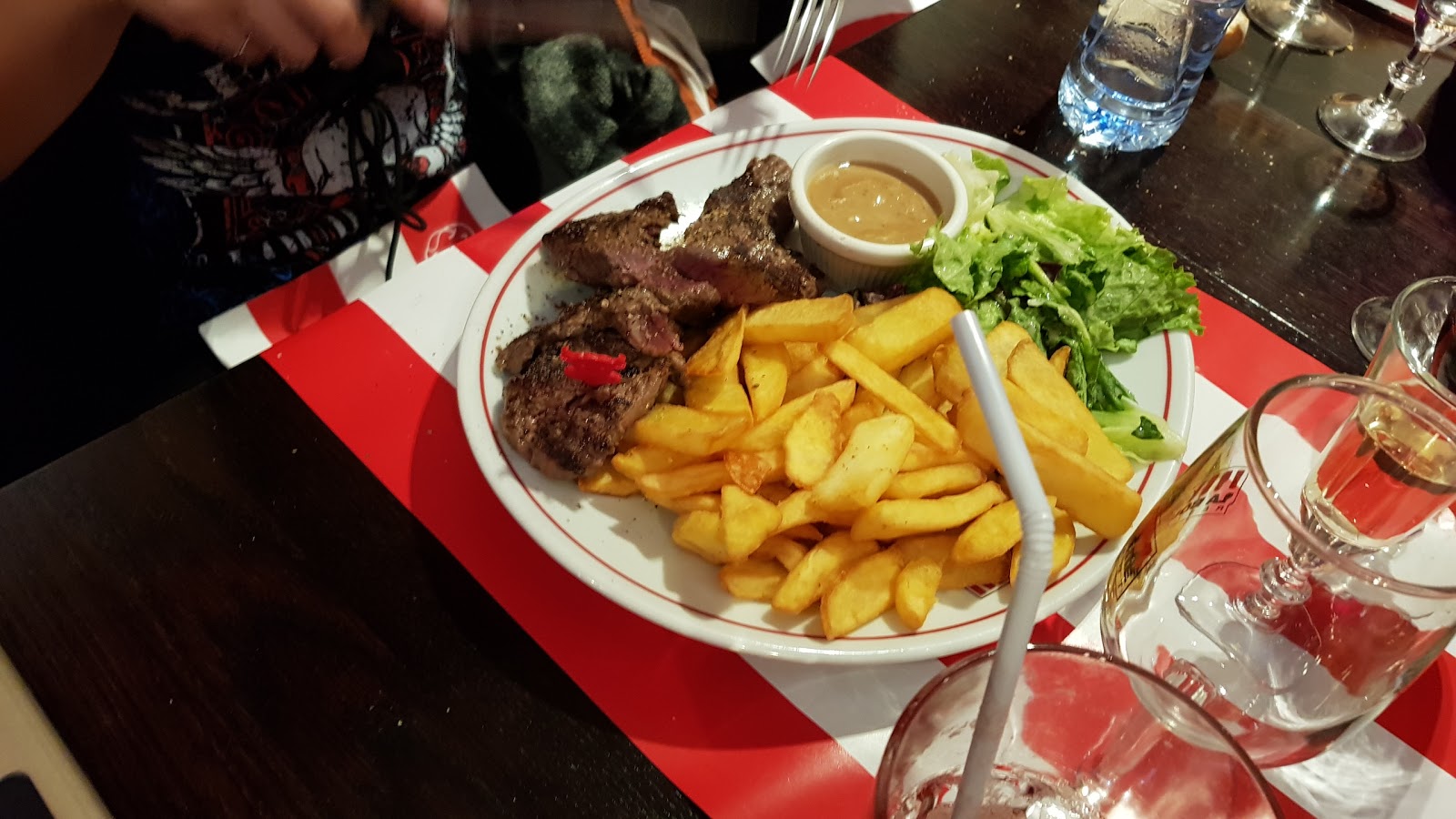 LA BOUCHERIE — photo 7