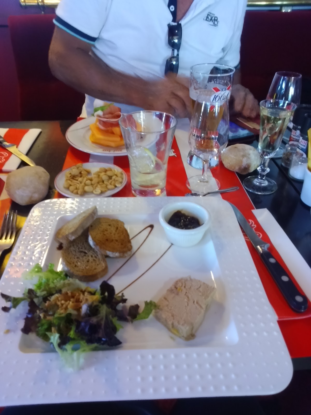 LA BOUCHERIE — photo 9