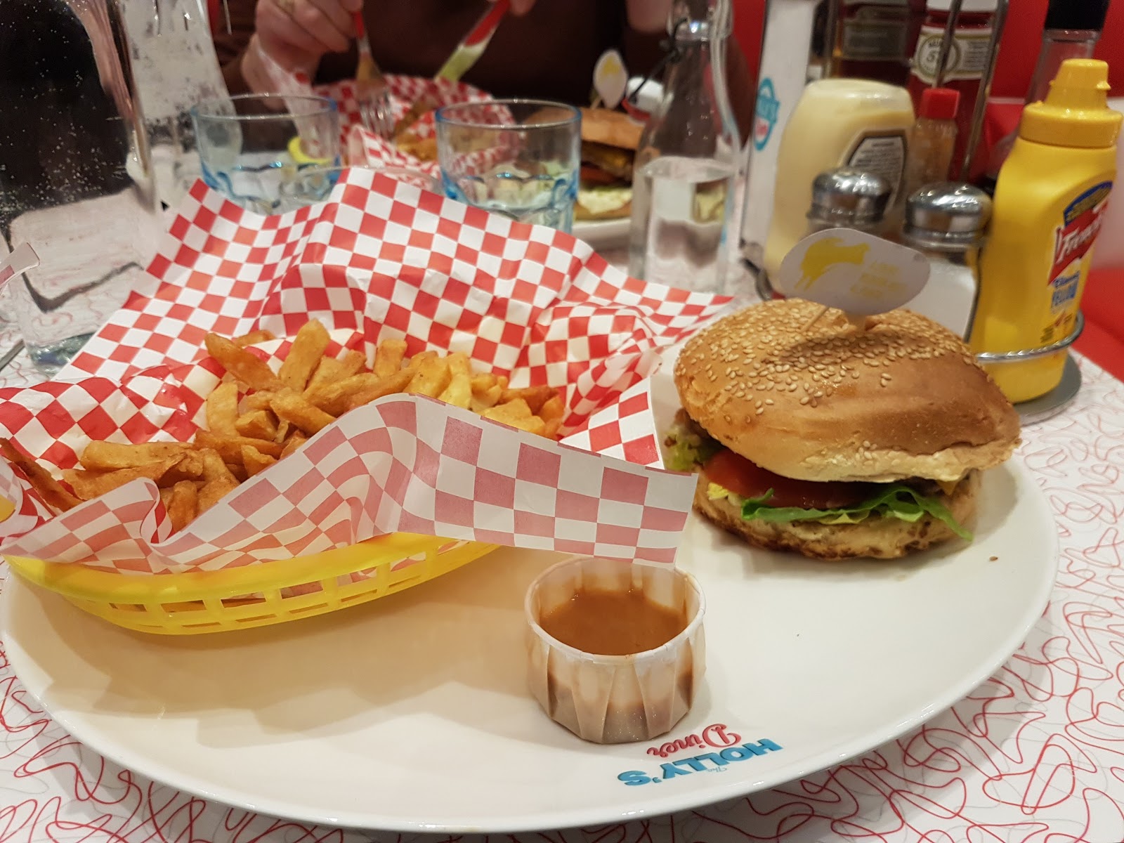 Holly's Diner Louvroil — photo 5