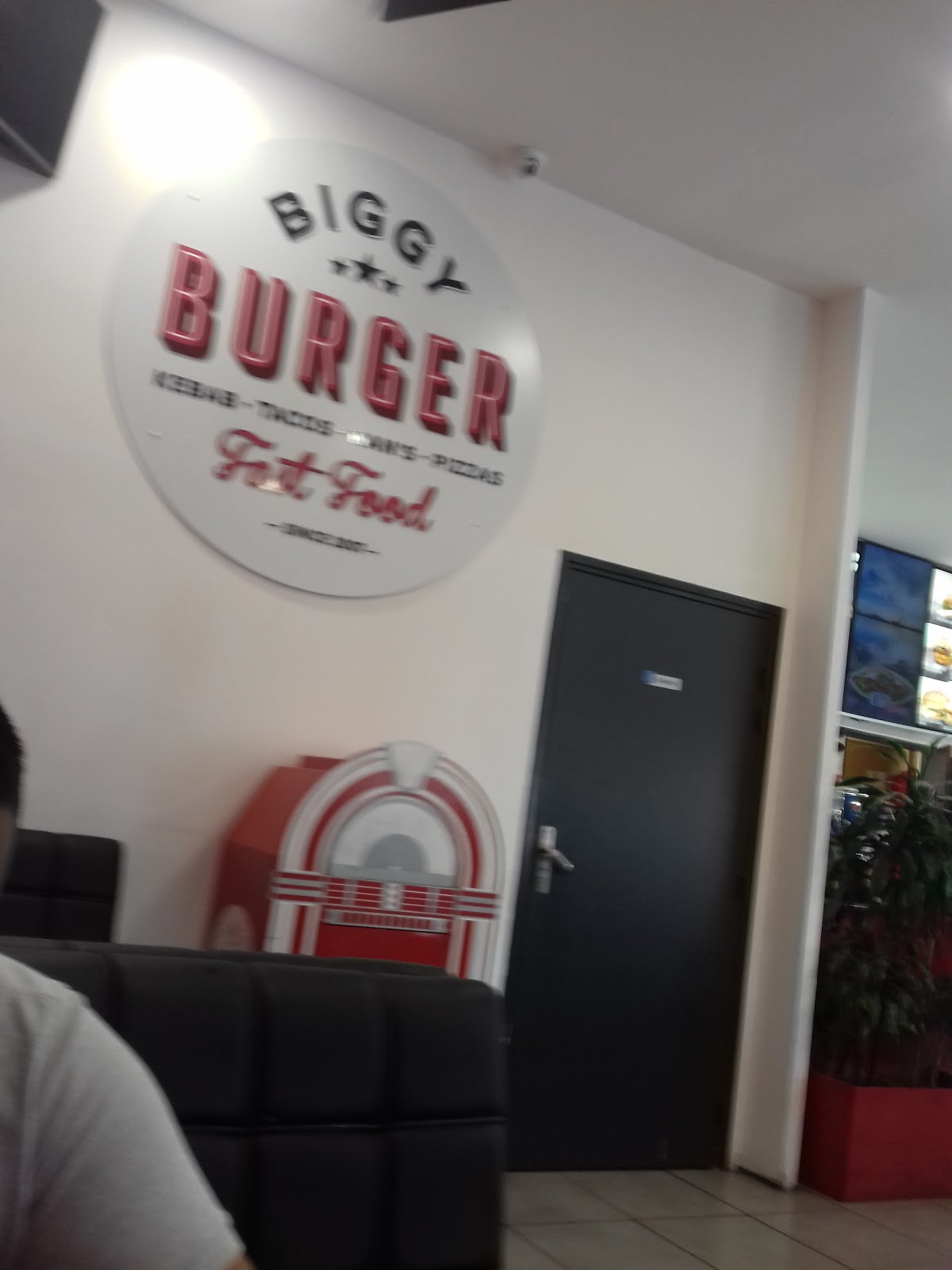 Biggy burger — photo 6