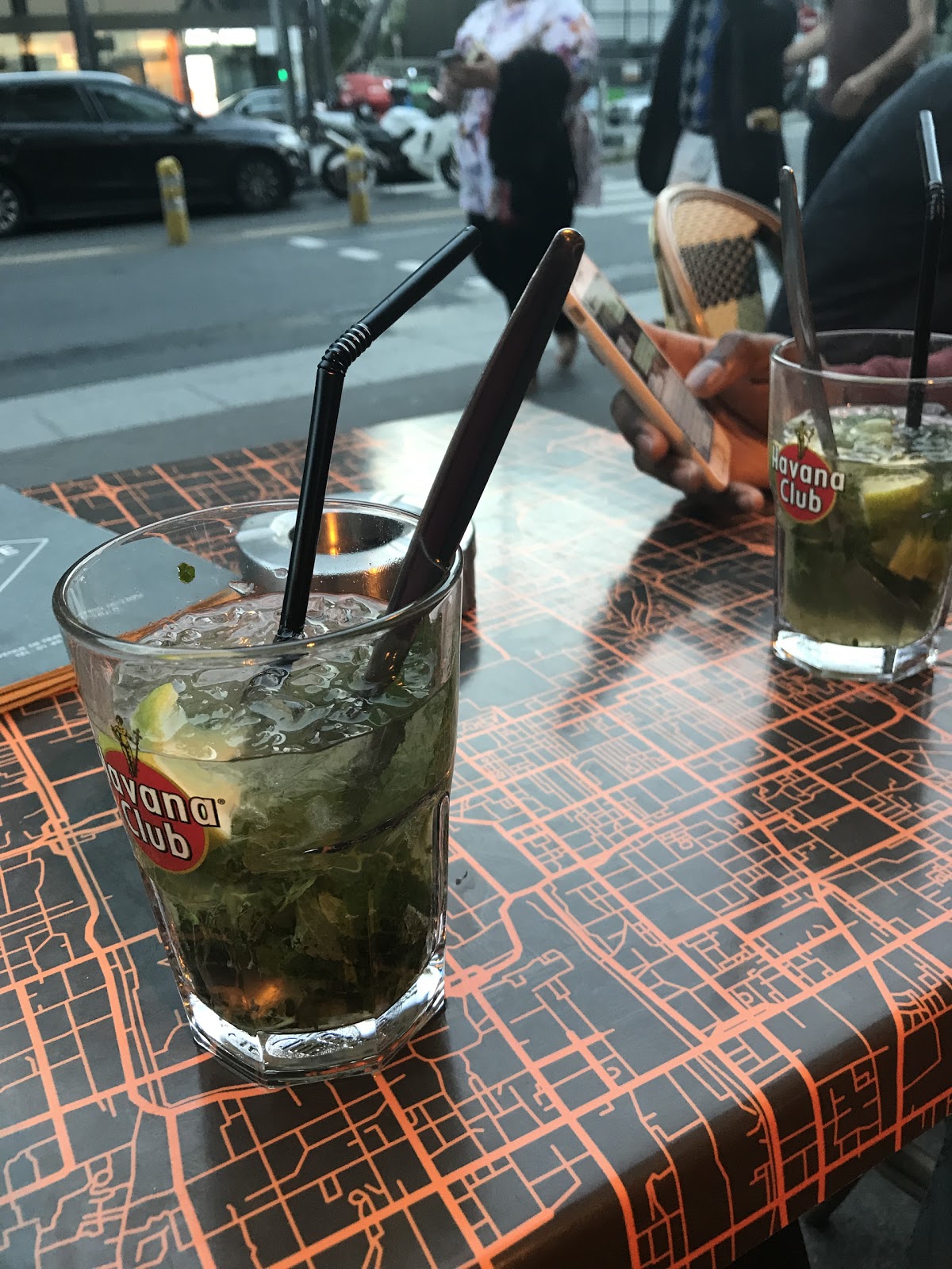 L'Avenue