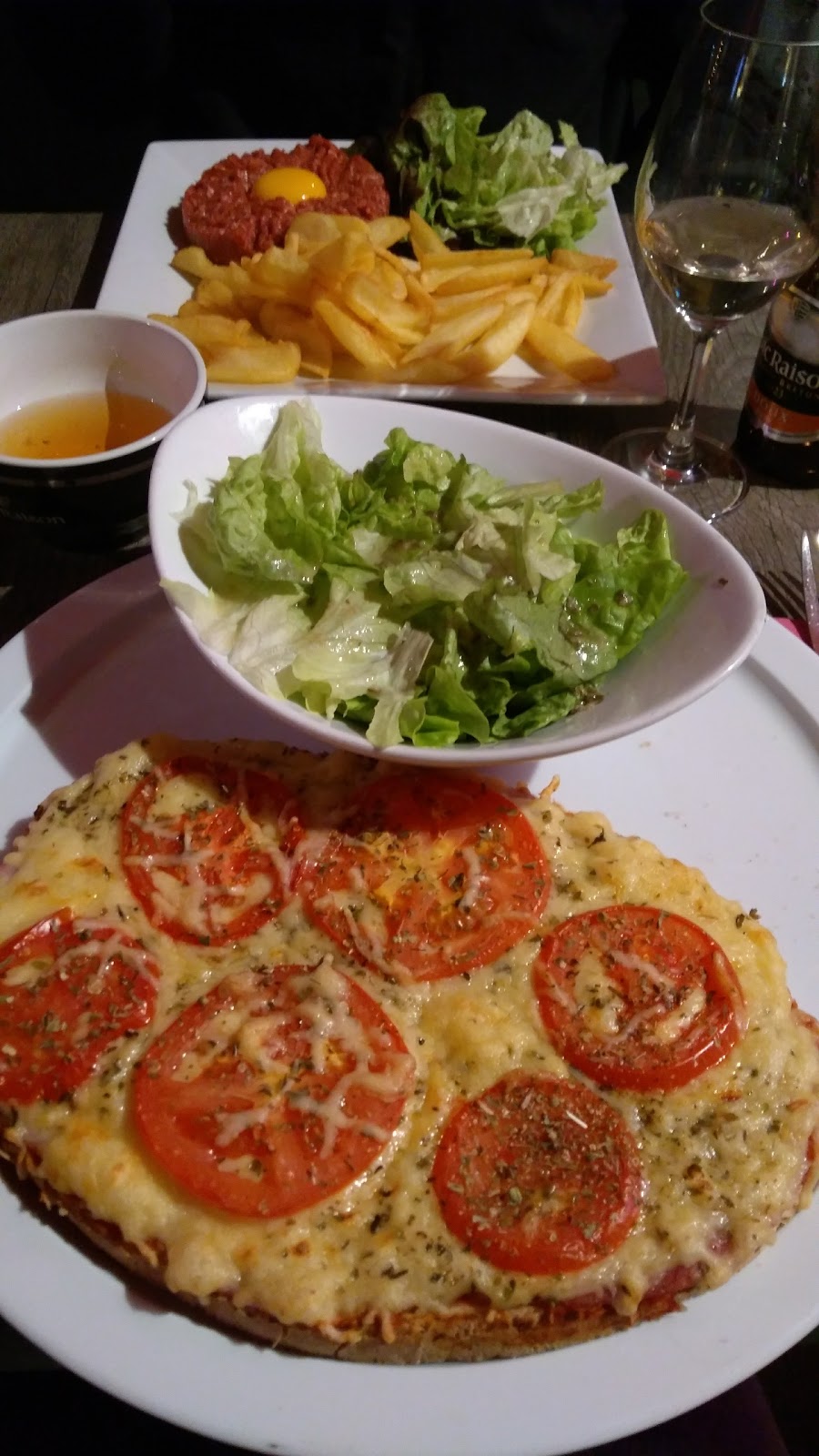 AU COMPTOIR — photo 3