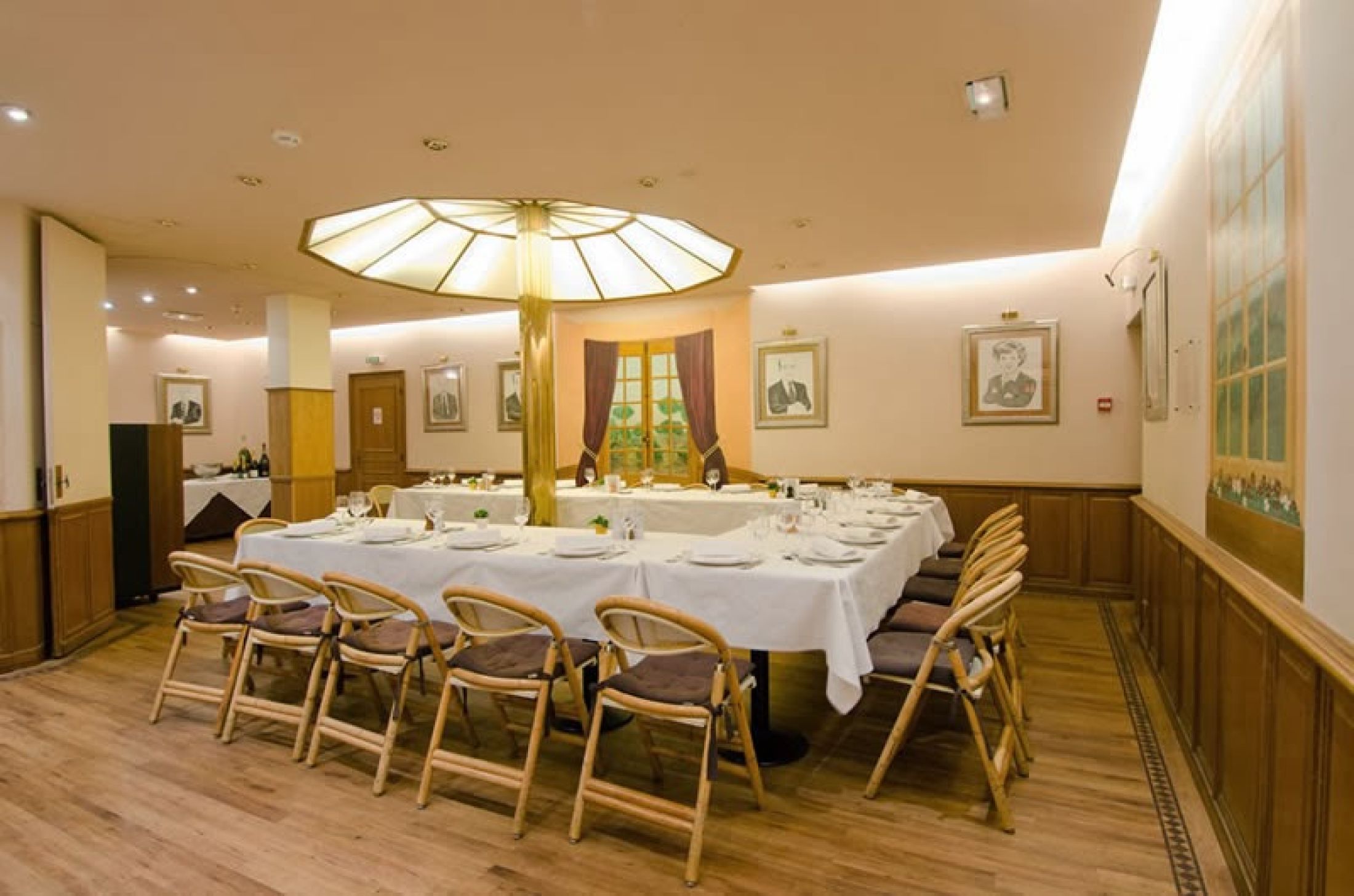 CHEZ FRANÇOISE