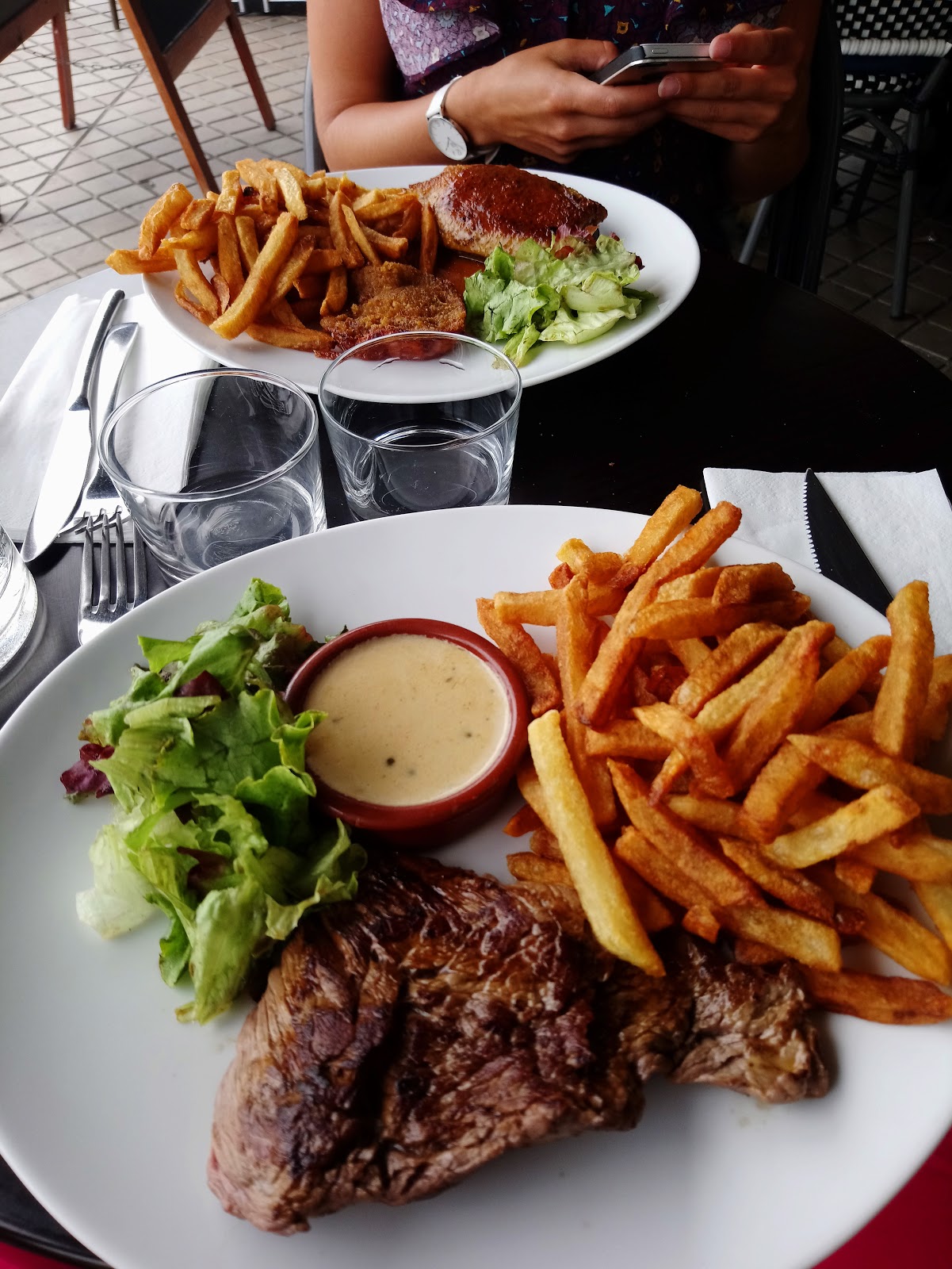L’Évidence Café