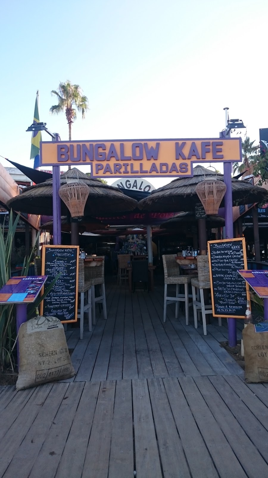 Bungalow Kafé — photo 2