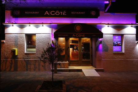 A Côté