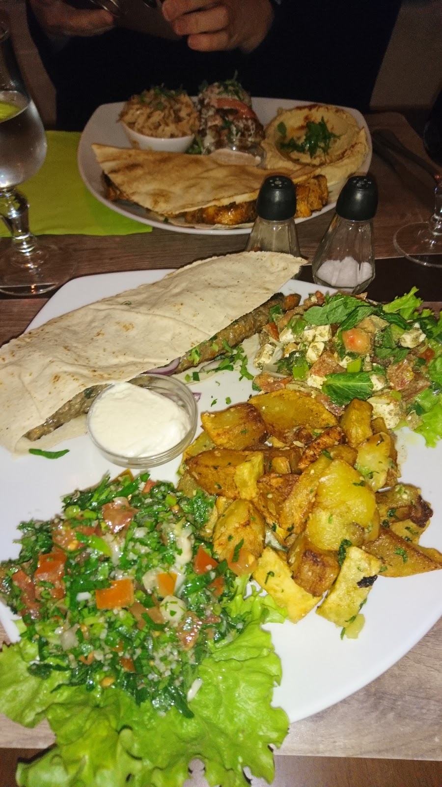 Au Petit Libanais — photo 7