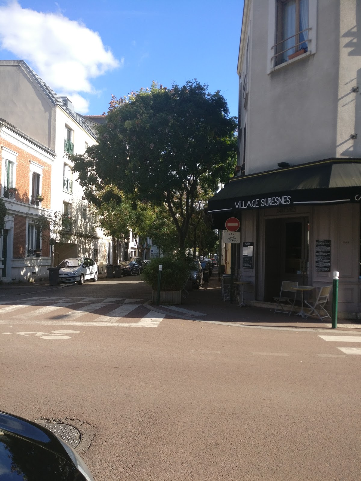 Village Suresnes
