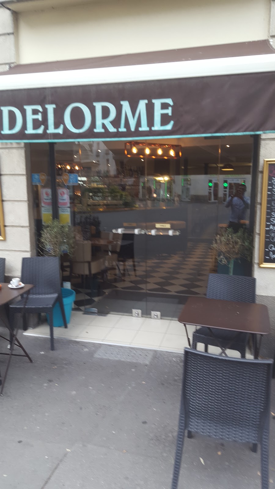 Le delorme