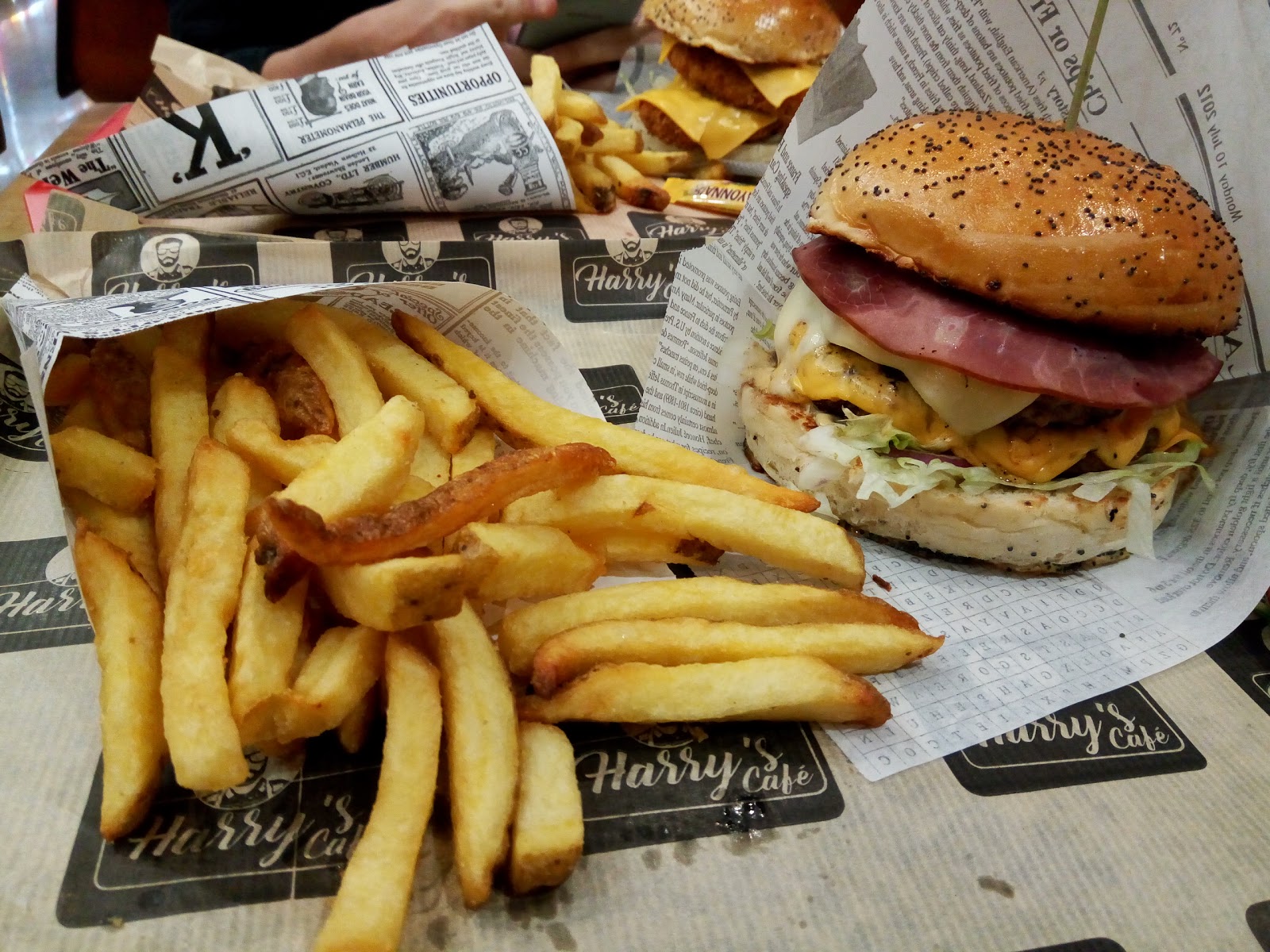Harry's café.