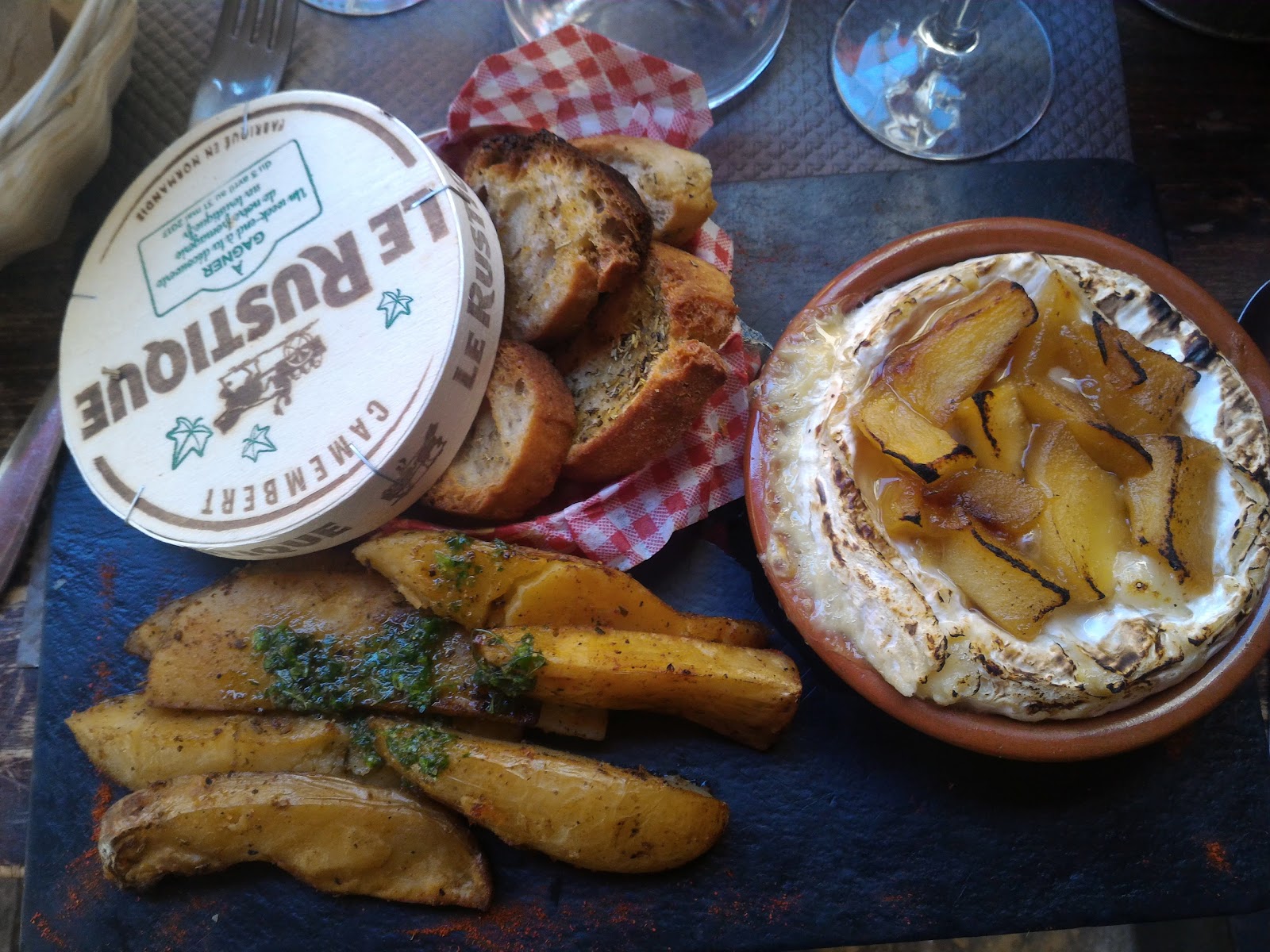 Le Petit Bistrot