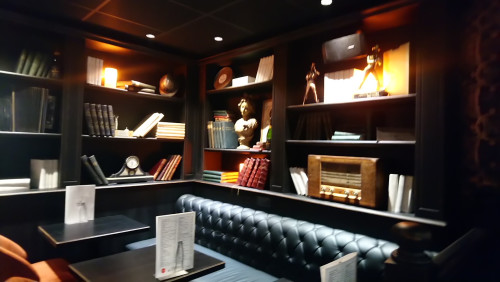 The French House — photo 1