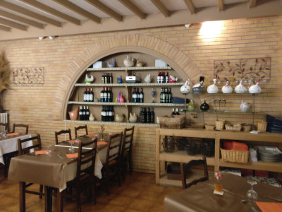 Aux Deux Acacias — photo 3