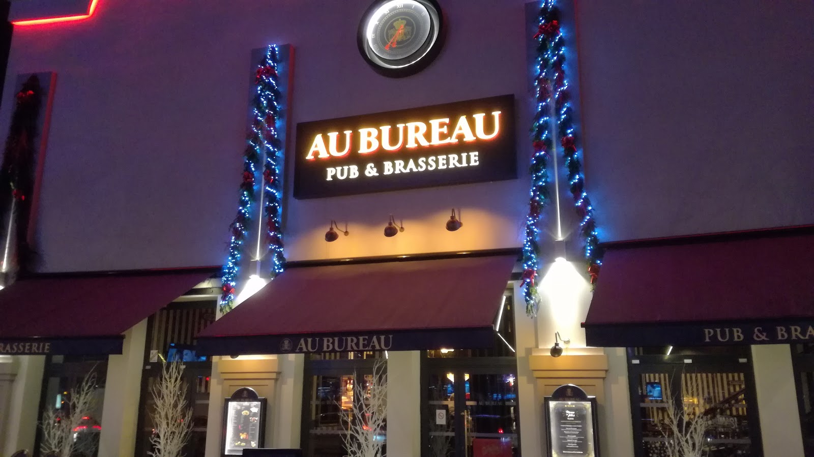 Au Bureau