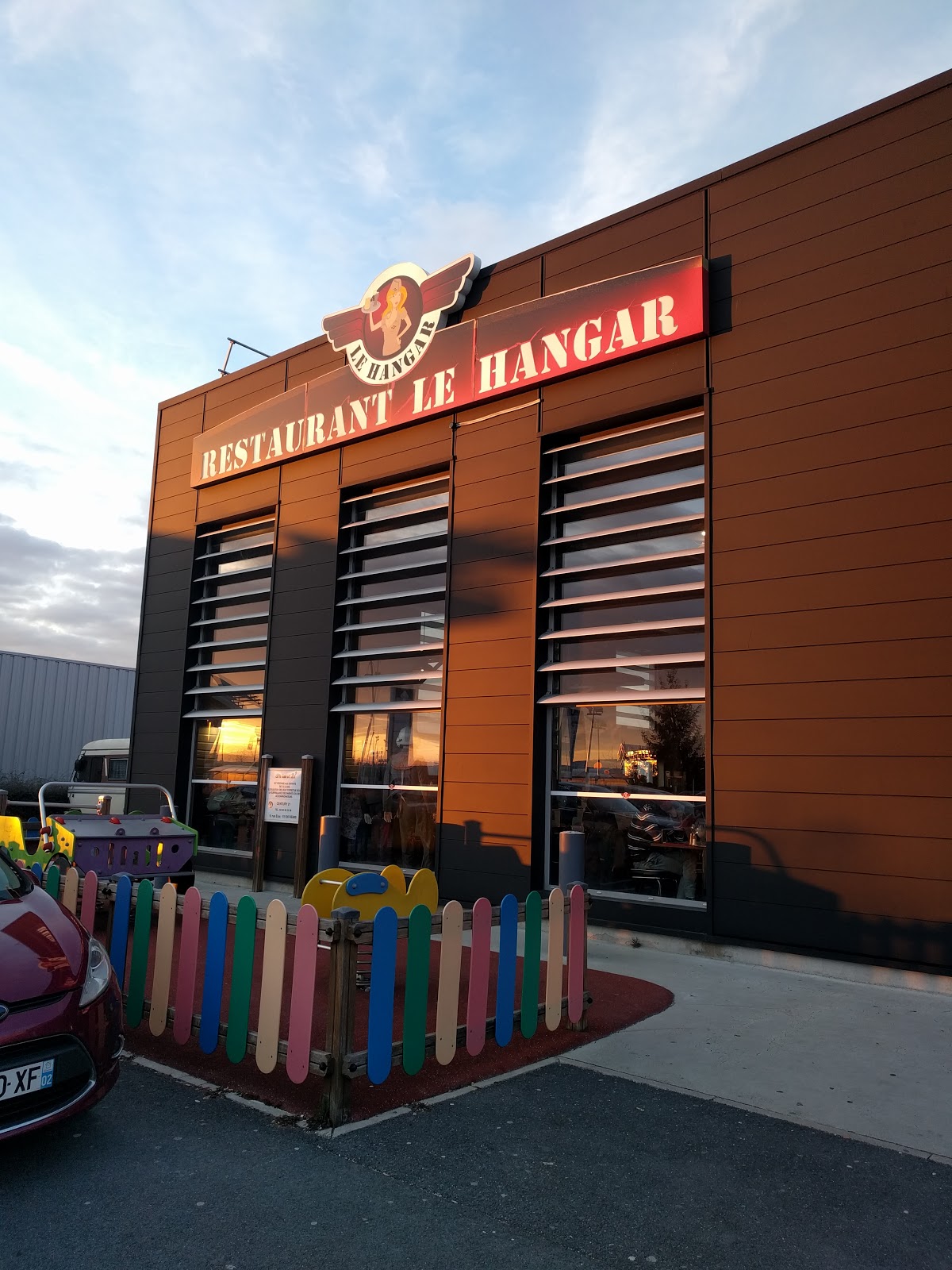 Le Hangar — photo 3