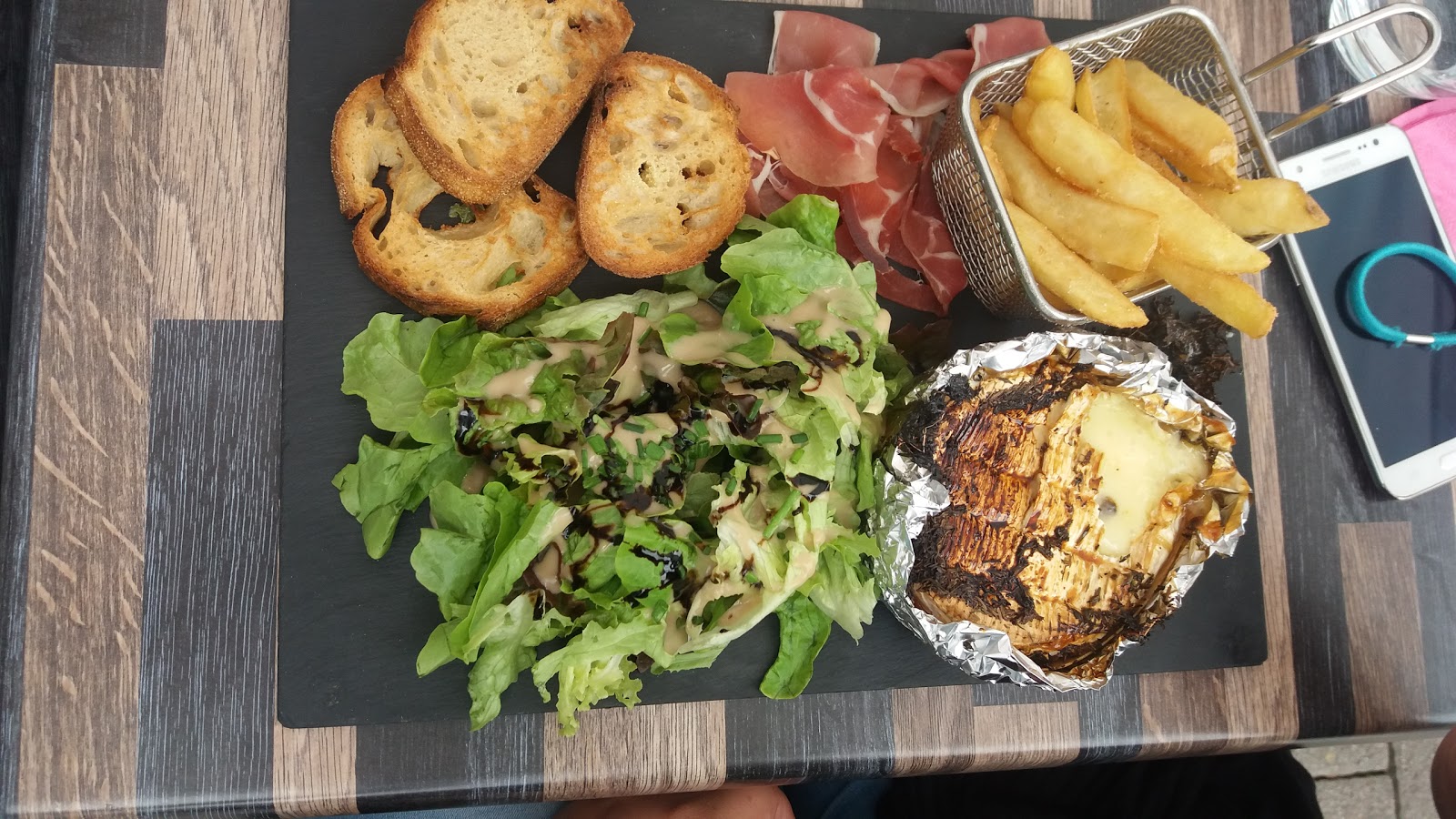 CROQUE-MIE