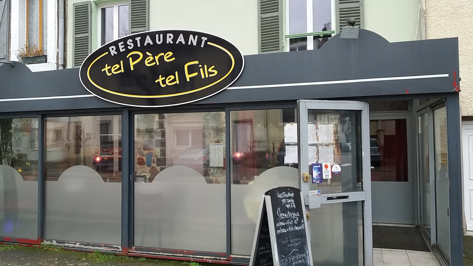 tel Père tel Fils — photo 2
